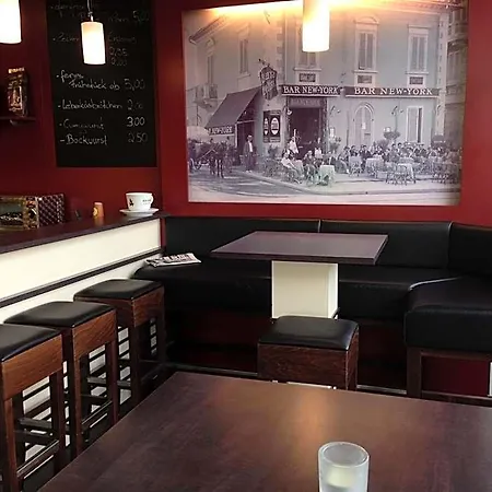 酒店 坦克吧酒店