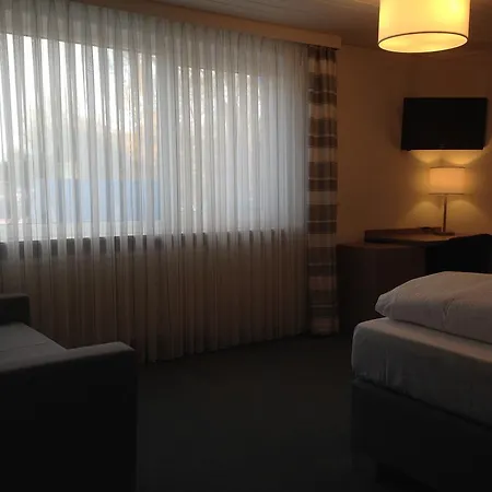 Tankbar's Hotelchen מלון Heroldsberg